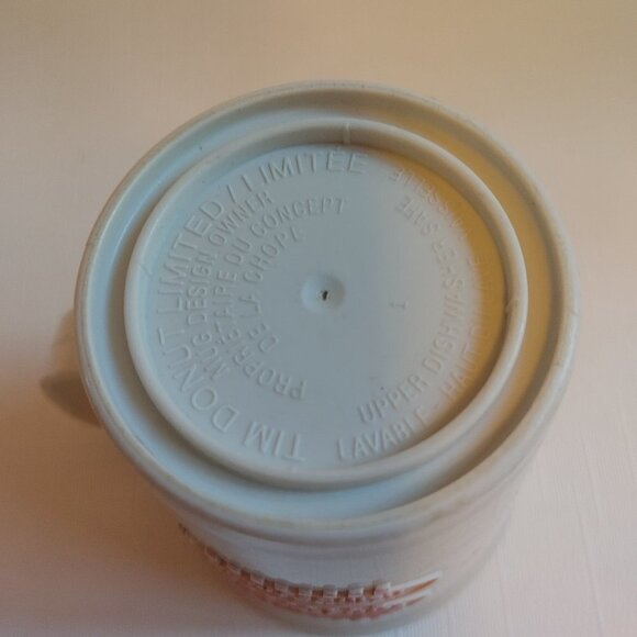 Vintage Tim Hortons Plastic Mug "Always Fresh" - Picture 5 of 5